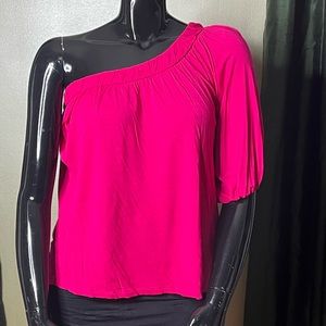 Pink off the shoulder Women’s Top- Size Large